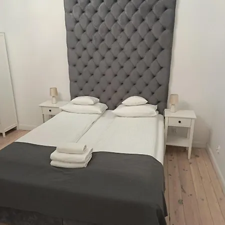 Franek Place To דירה שצ'צ'ין